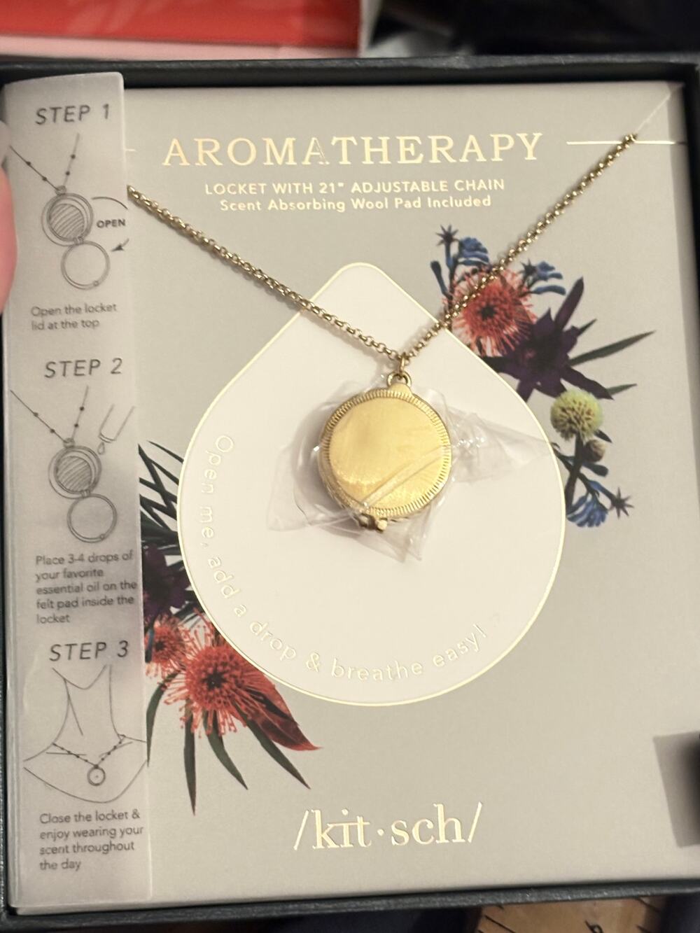 Kitsch Aromatherapy Diffuser Locket Necklace NIB